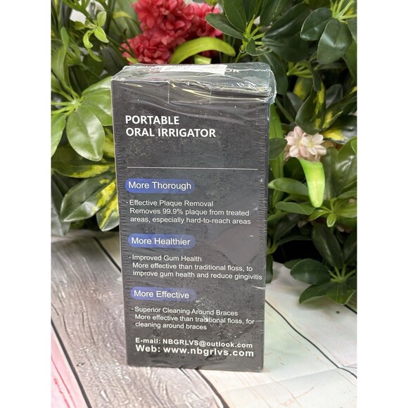 NBGRLVS Portable Oral Irrigator Water Flosser IPX7 Waterproof 6 Modes 320ml NIB - Picture 3 of 6